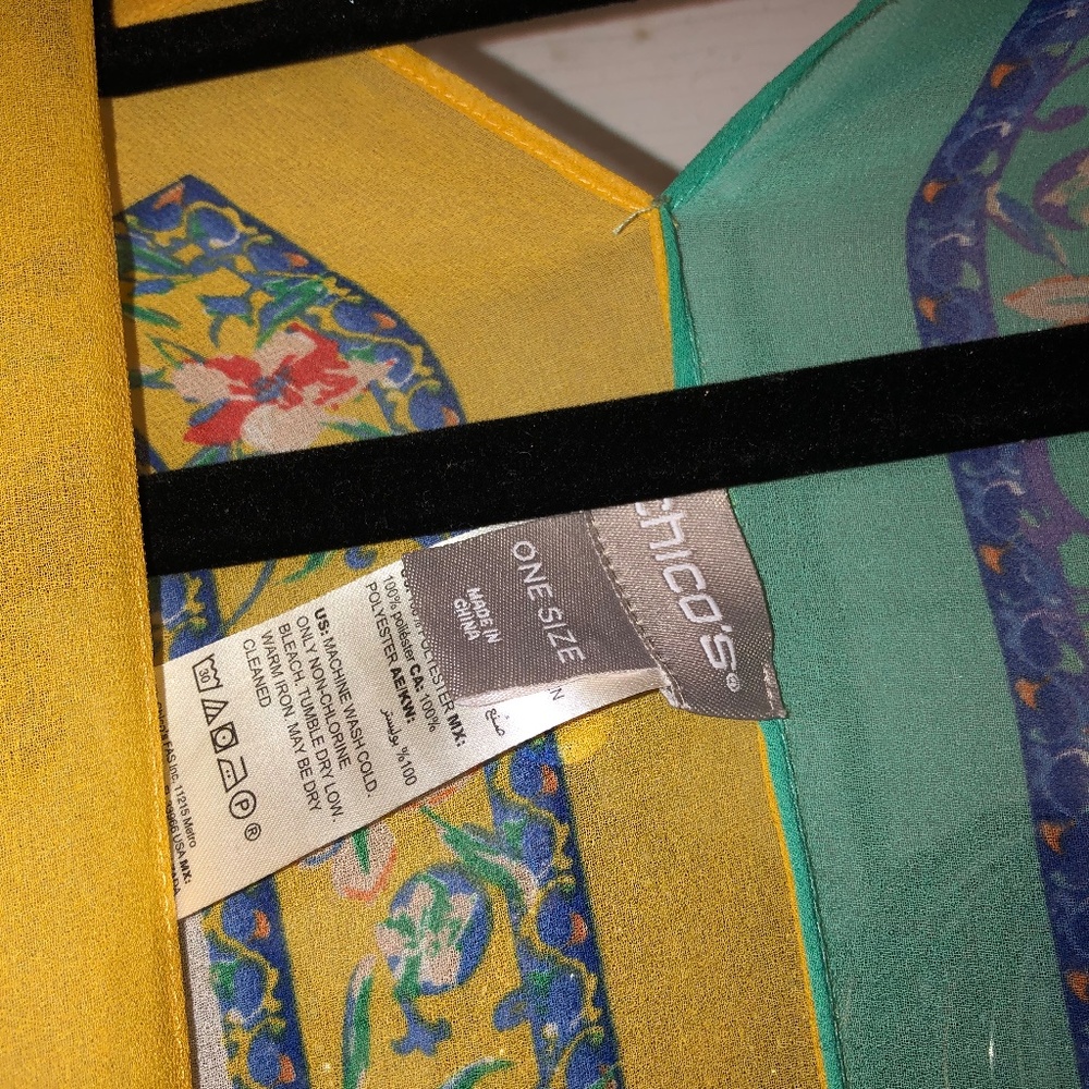 Beautiful Scarf Ruana Chicos OS - Picture 4 of 4